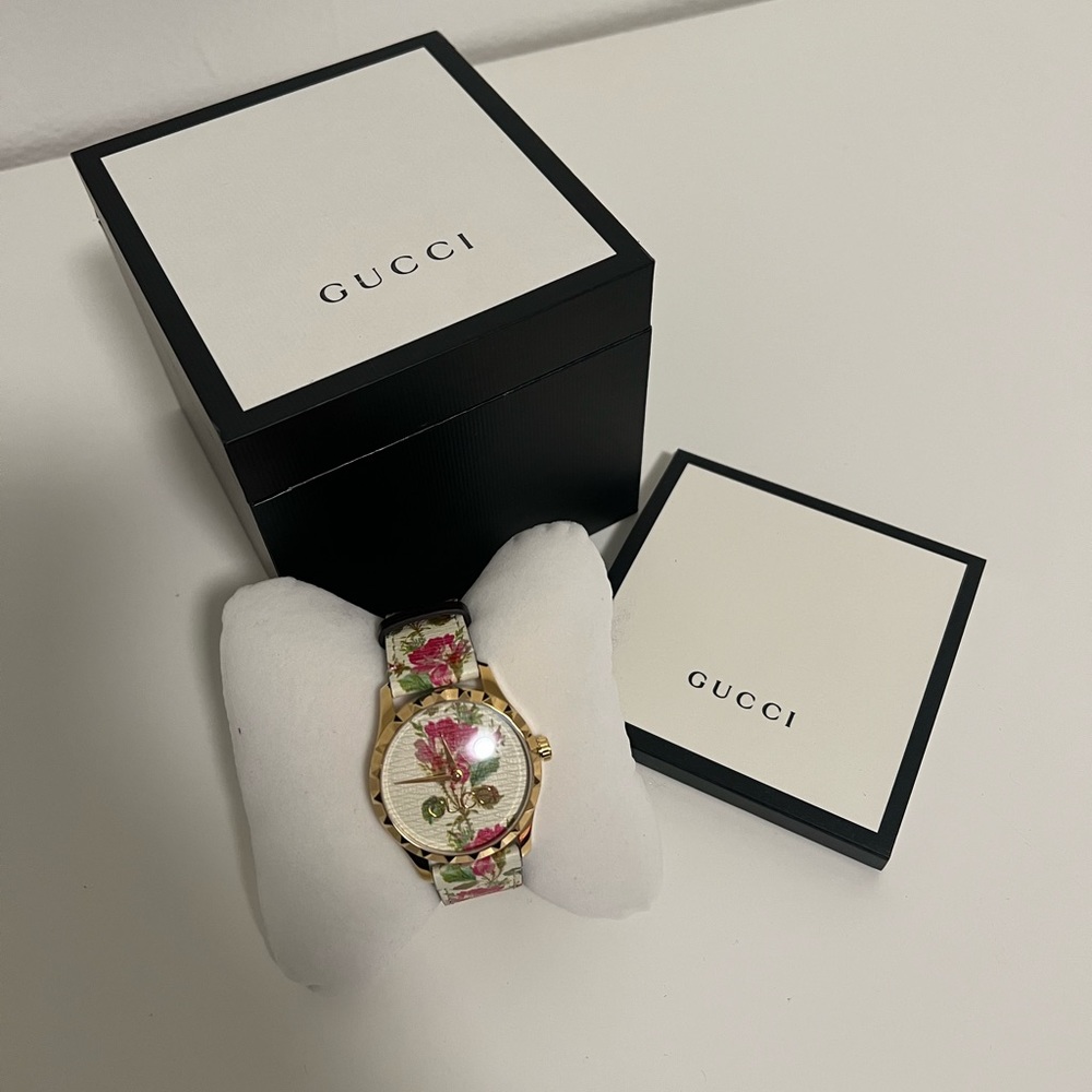 Gucci Gold Watch